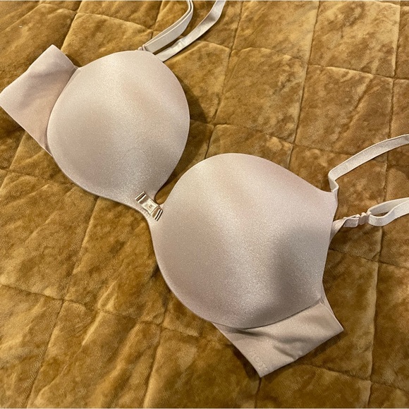 Victoria’s Secret Plunge Bra Nude 34C - Picture 1 of 2